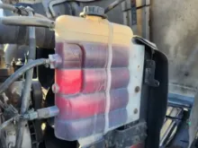 Picture of (Used) 2007 International 9200I, RADIATOR OVERFLOW BOTTLE