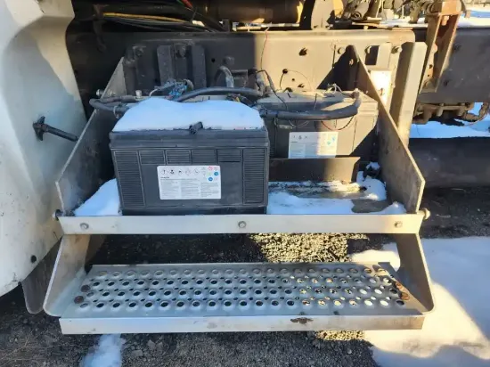 Picture of (Used) 2007 International 9200I, BATTERY BOX