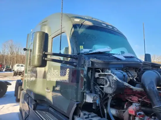 Picture of (Used) 2023 Kenworth T680, CAB