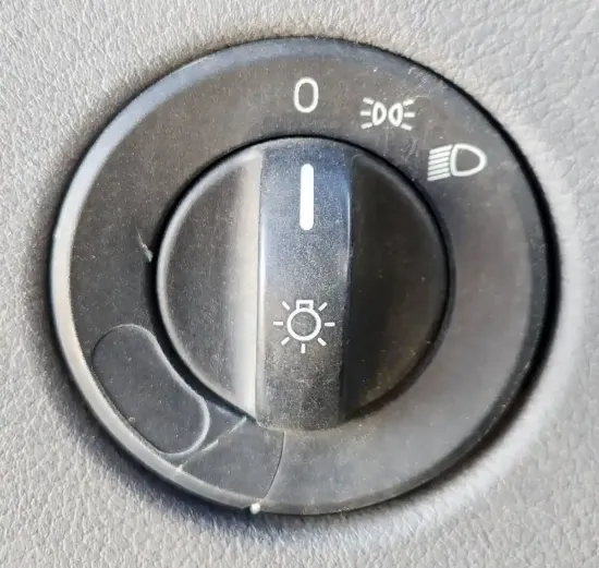 Picture of (Used) 2016 Freightliner Cascadia 125, MISCELLANEOUS DASH SWITCHES