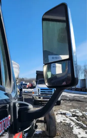 Picture of (Used) 2016 Freightliner Cascadia 125, SIDE VIEW MIRROR