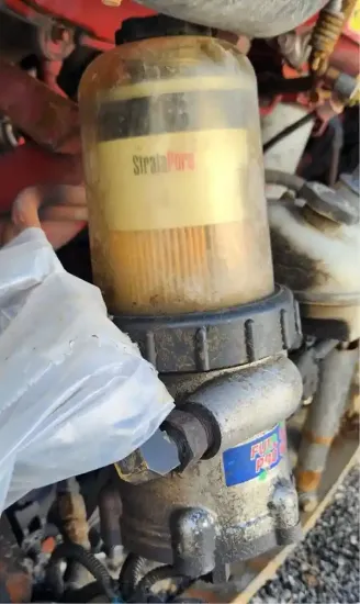 Picture of (Used) 2016 Freightliner Cascadia 125, WATER SEPARATOR