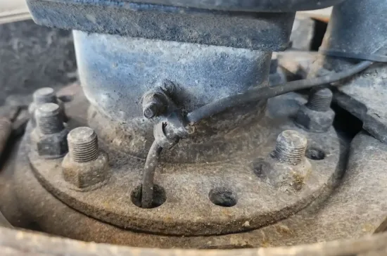 Picture of (Used) 2016 Freightliner Cascadia 125, REAR DIFFERENTIAL HUBS