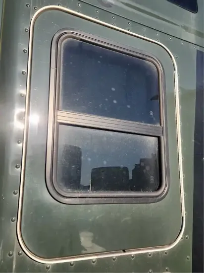 Picture of (Used) 2023 Kenworth T680, ACCESS DOOR