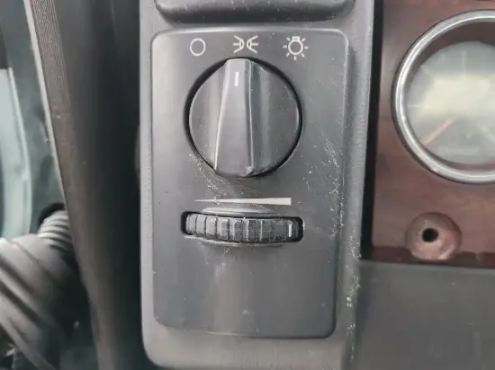 Picture of (Used) 2016 Mack GU713, MISCELLANEOUS DASH SWITCHES