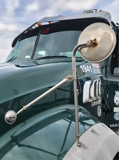 Picture of (Used) 2016 Mack GU713, MIRROR