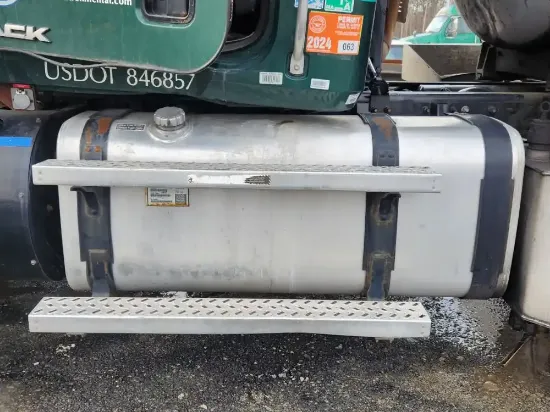 Picture of (Used) 2016 Mack GU713, FUEL TANK