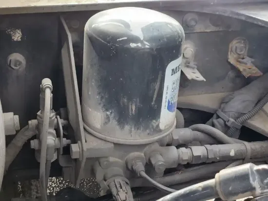 Picture of (Used) 2016 Mack GU713, AIR DRYER