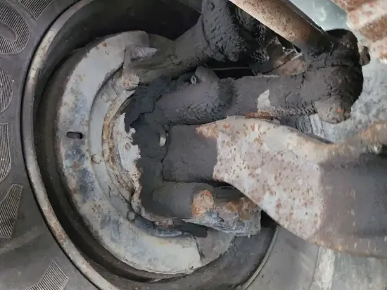 Picture of (Used) 2008 Mack MRU613, FRONT SPINDLE/KNUCKLE