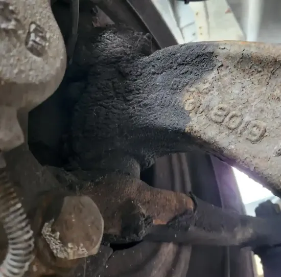 Picture of (Used) 2006 GMC C5500, FRONT SPINDLE/KNUCKLE