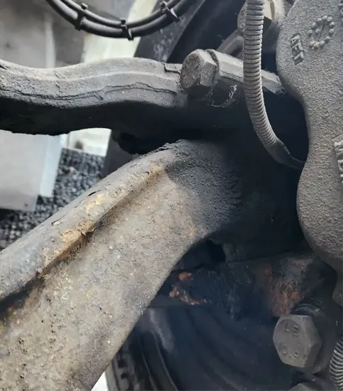 Picture of (Used) 2006 GMC C5500, FRONT SPINDLE/KNUCKLE