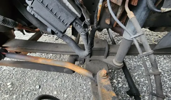 Picture of (Used) 2006 GMC C5500, FRONT LEAF SPRINGS