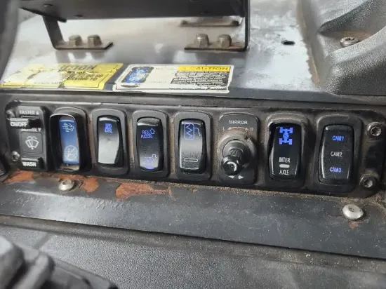 Picture of (Used) 2008 Mack MRU613, MISCELLANEOUS DASH SWITCHES