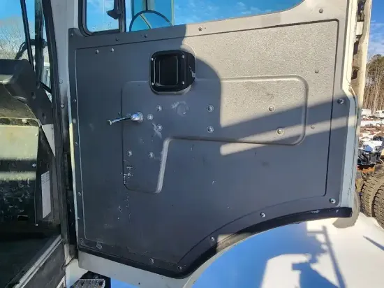 Picture of (Used) 2008 Mack MRU613, INTERIOR DOOR PANEL