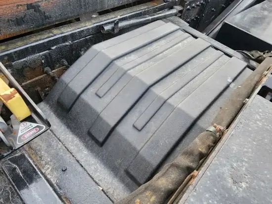 Picture of (Used) 2008 Mack MRU613, REAR QUARTER FENDER