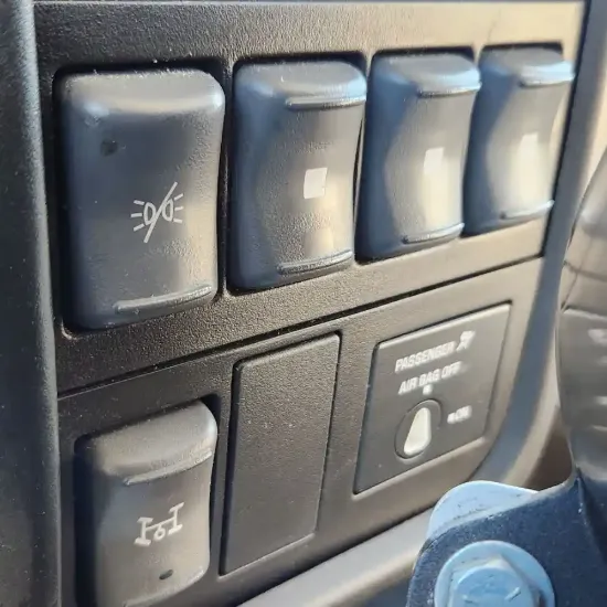 Picture of (Used) 2006 GMC C5500, MISCELLANEOUS DASH SWITCHES