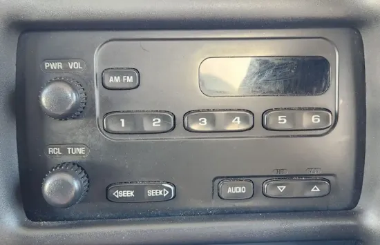 Picture of (Used) 2006 GMC C5500, RADIO