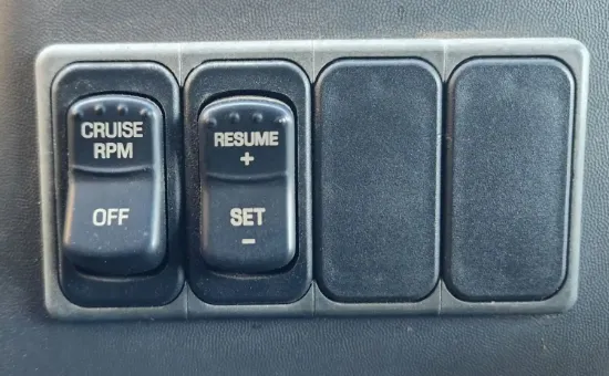 Picture of (Used) 2007 Ford F-650, MISCELLANEOUS DASH SWITCHES