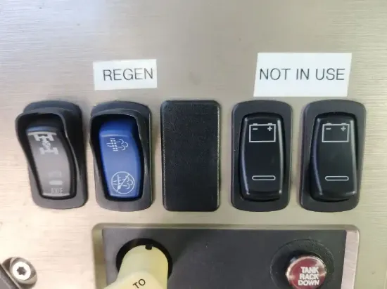 Picture of (Used) 2008 Mack GU813, MISCELLANEOUS DASH SWITCHES