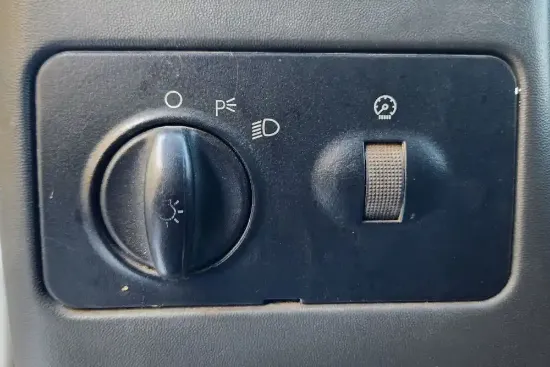 Picture of (Used) 2007 Ford F-650, MISCELLANEOUS DASH SWITCHES