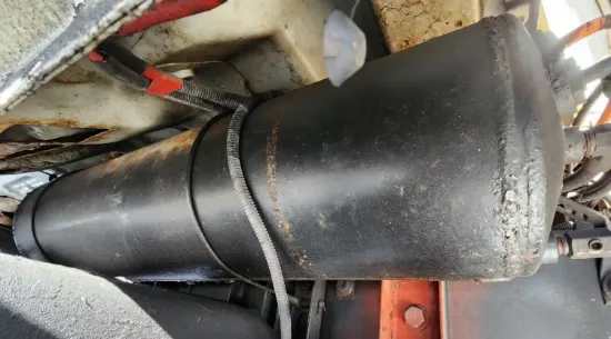 Picture of (Used) 2008 Ford F-750, AIR TANK (1)