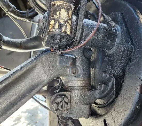 Picture of (Used) 2008 Ford F-750, FRONT SPINDLE/KNUCKLE