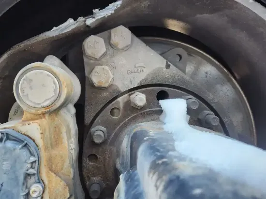 Picture of (Used) 2021 International HV613, FRONT DIFFERENTIAL HUBS