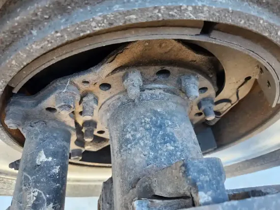 Picture of (Used) 2006 Peterbilt 357, FRONT DIFFERENTIAL HUBS