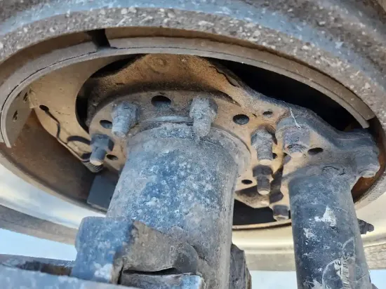 Picture of (Used) 2006 Peterbilt 357, FRONT DIFFERENTIAL HUBS