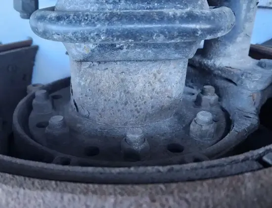 Picture of (Used) 2016 Freightliner Cascadia 113, FRONT DIFFERENTIAL HUBS