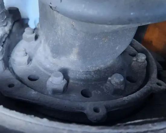 Picture of (Used) 2016 Freightliner Cascadia 113, FRONT DIFFERENTIAL HUBS