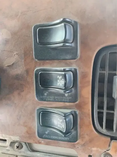 Picture of (Used) 2006 Peterbilt 357, MISCELLANEOUS DASH SWITCHES