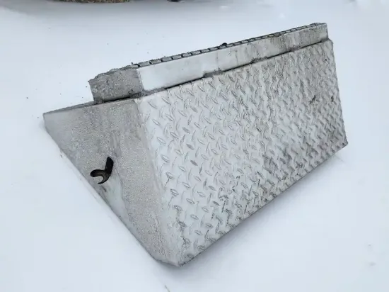 Picture of (Used) 2006 Peterbilt 357, BATTERY BOX COVER