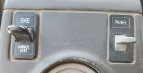 Picture of (Used) 2005 Sterling L7500, MISCELLANEOUS DASH SWITCHES