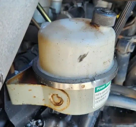 Picture of (Used) 2005 Sterling L7500, POWER STEERING RESERVOIR