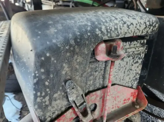 Picture of (Used) 2005 Sterling L7500, BATTERY BOX COVER