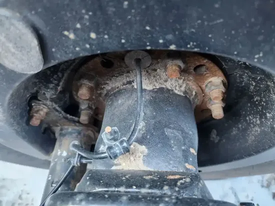 Picture of (Used) 2024 Freightliner Cascadia 116 Day Cab, REAR DIFFERENTIAL HUBS