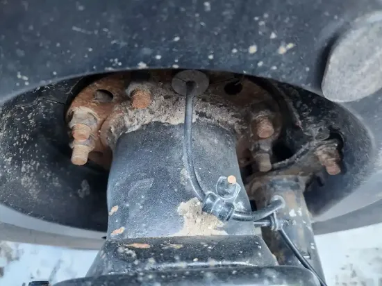 Picture of (Used) 2024 Freightliner Cascadia 116 Day Cab, REAR DIFFERENTIAL HUBS