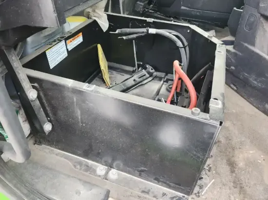 Picture of (Used) 2024 Freightliner Cascadia 116 Day Cab, BATTERY BOX