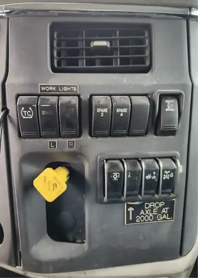 Picture of (Used) 2020 Peterbilt 567, MISCELLANEOUS DASH SWITCHES