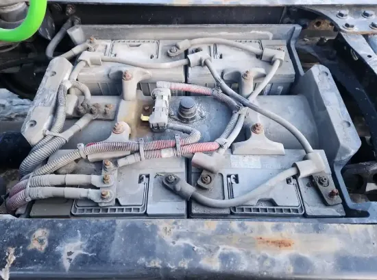 Picture of (Used) 2019 Freightliner Cascadia 126, BATTERY BOX (2)