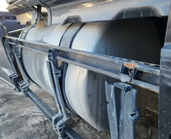 Picture of (Used) 2019 Freightliner Cascadia 126, FUEL TANK