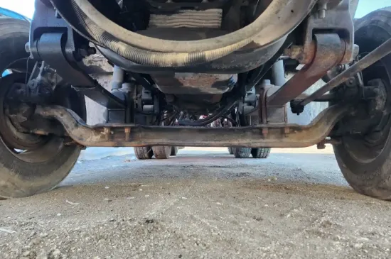 Picture of (Used) 2003 Mack CH613, FRONT AXLE BEAM