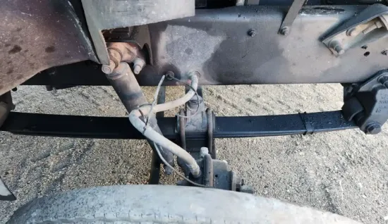 Picture of (Used) 2003 Mack CH613, FRONT LEAF SPRINGS