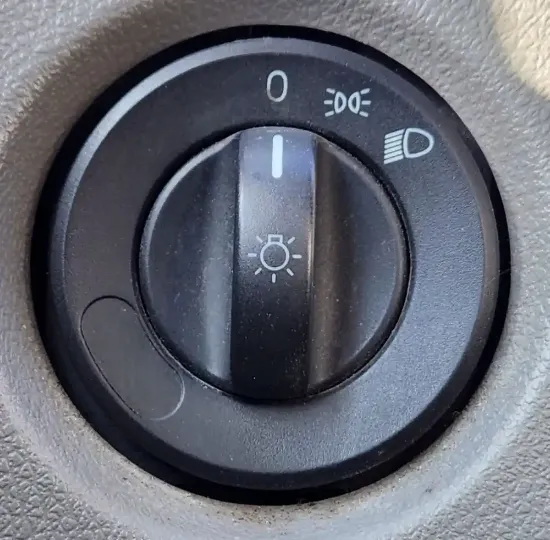 Picture of (Used) 2019 Freightliner Cascadia 126, MISCELLANEOUS DASH SWITCHES