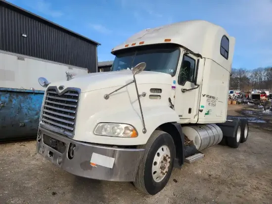 Picture of 2011-mack-cxu613-truck-tractor