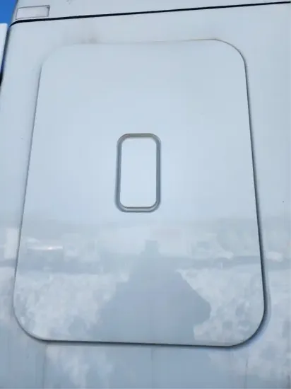 Picture of (Used) 2015 Freightliner Cascadia 125, ACCESS DOOR