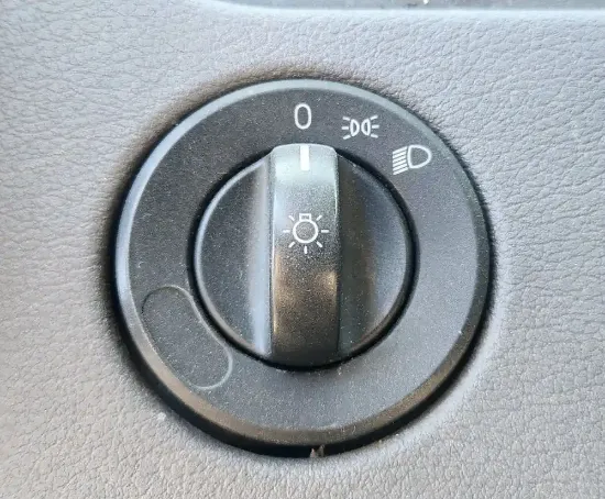 Picture of (Used) 2015 Freightliner Cascadia 125, MISCELLANEOUS DASH SWITCHES