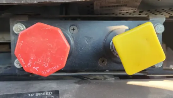 Picture of (Used) 2003 Mack CH613, MISCELLANEOUS DASH SWITCHES