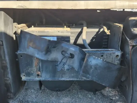 Picture of (Used) 2015 Freightliner Cascadia 125, BATTERY BOX